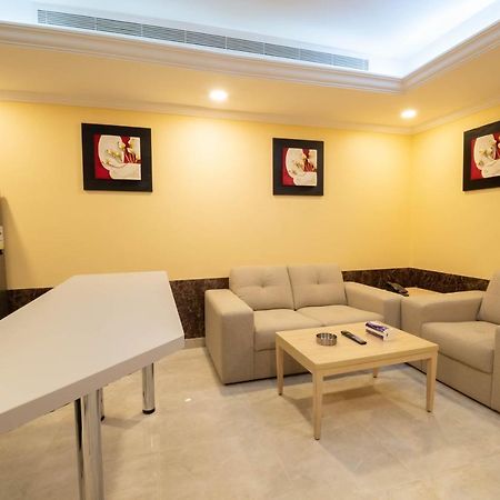 Dar Al Masarat Served Apartments Джеда Екстериор снимка