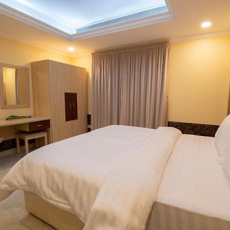 Dar Al Masarat Served Apartments Джеда Екстериор снимка