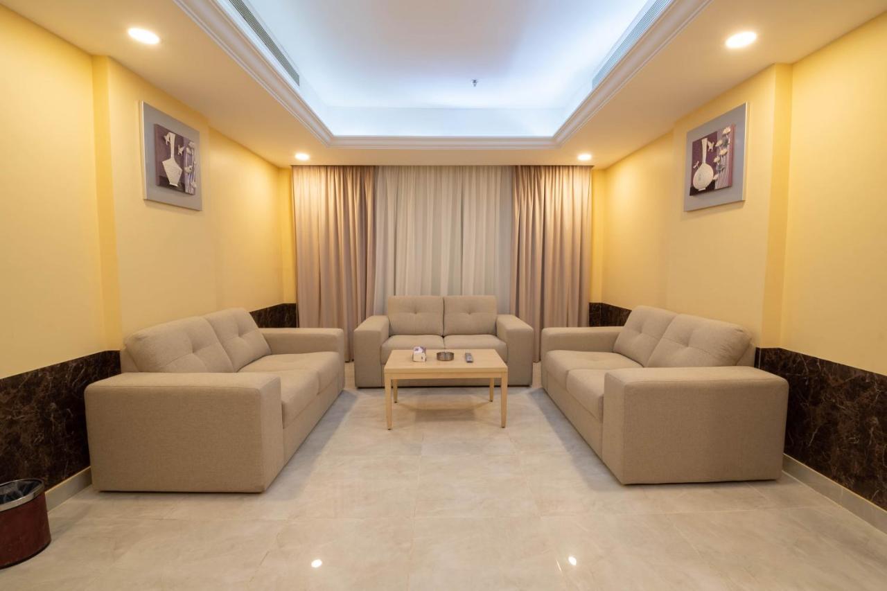 Dar Al Masarat Served Apartments Джеда Екстериор снимка