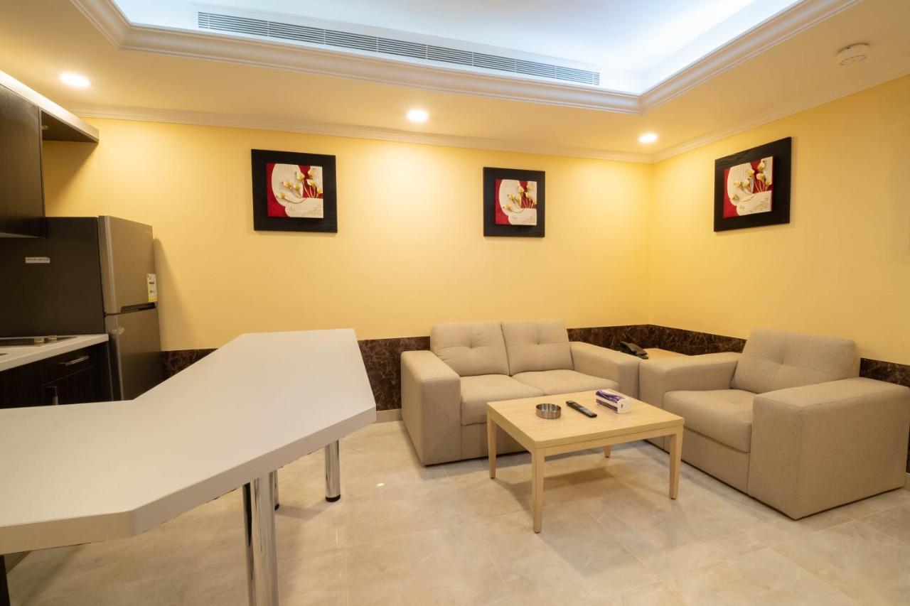 Dar Al Masarat Served Apartments Джеда Екстериор снимка
