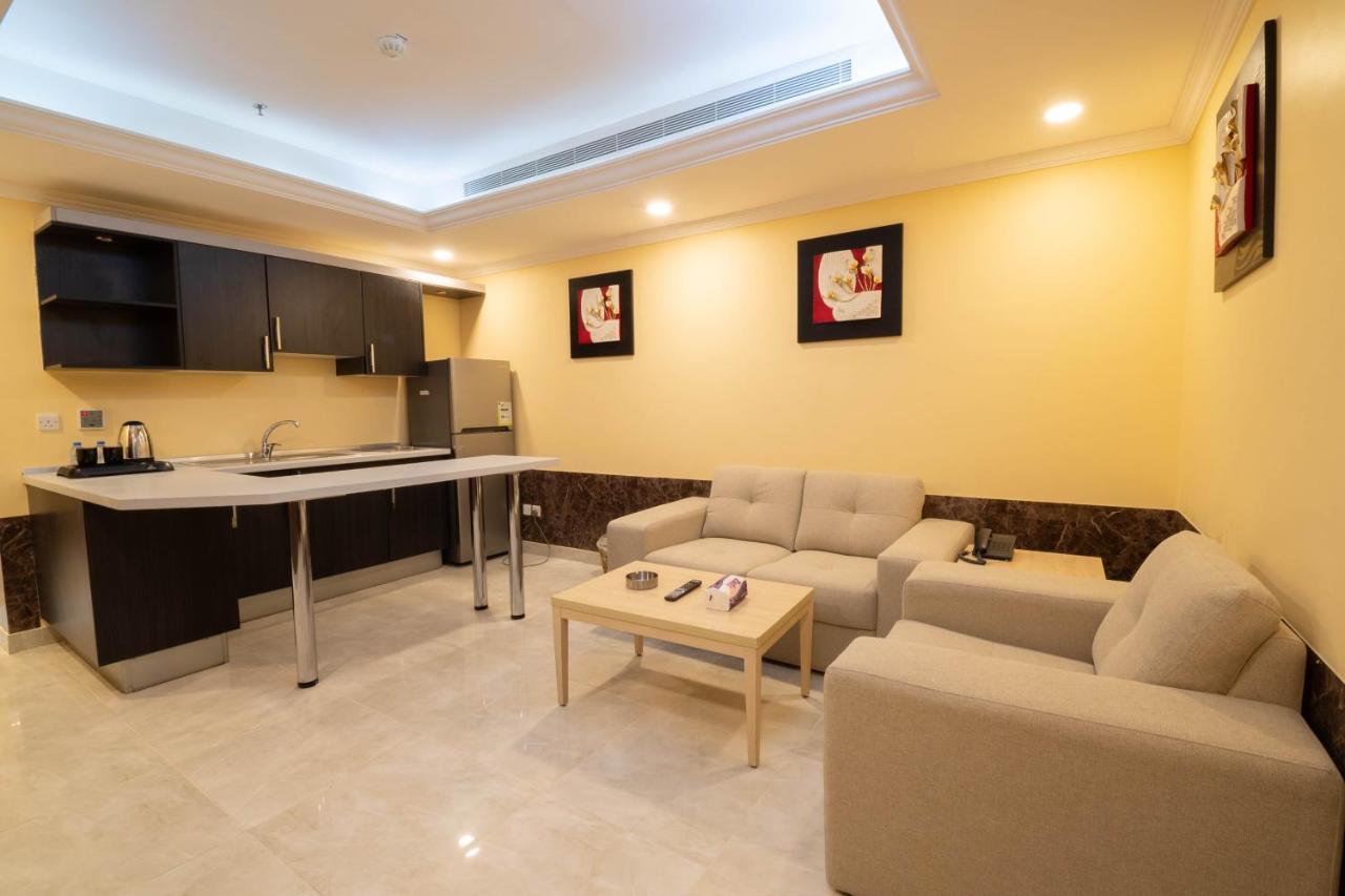 Dar Al Masarat Served Apartments Джеда Екстериор снимка